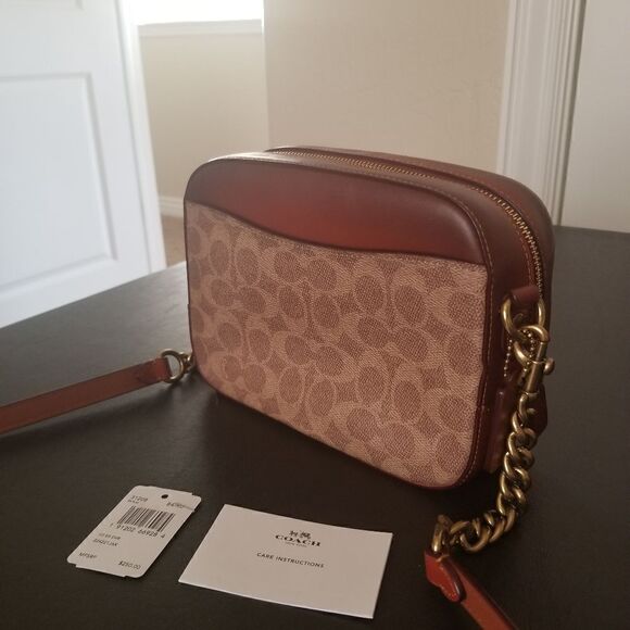 NWT Coach Camera Crossbody - Picture 2 of 6